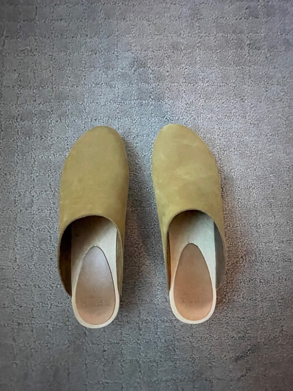 Bryr Gabe Clog in Kelp Size 39/9